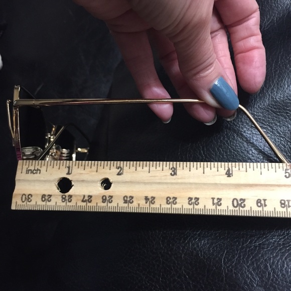 EUC Sunglasses 🕶 Gold Frame, dark mirrors - Picture 5 of 6